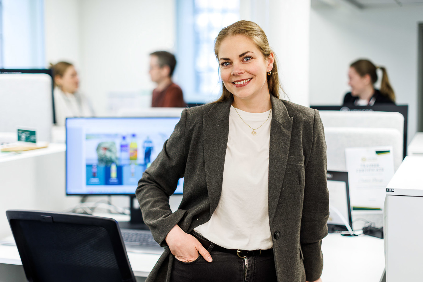 Marianne Falstad Vaaler leder et team på fire, godt balansert i kjønn, alder og erfaring.